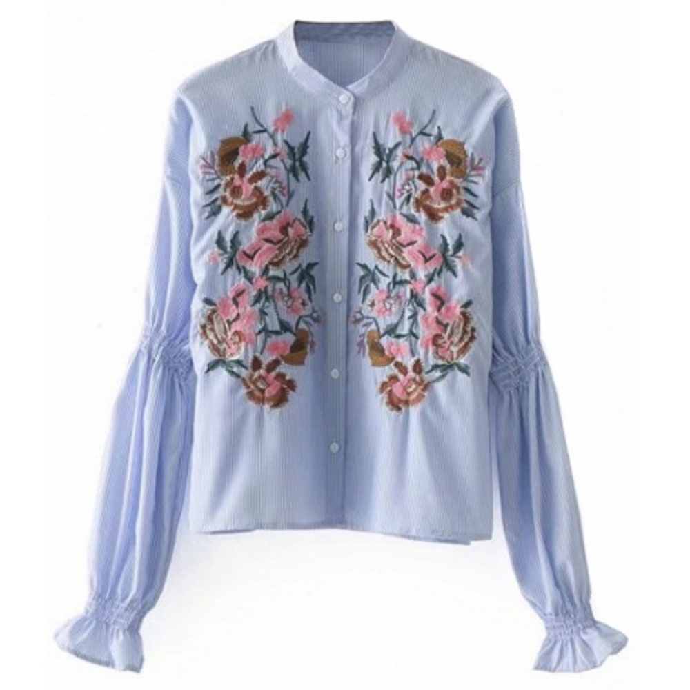 💋SALE! NWT! Zara Navy Floral Embroidery Blouse - Picture 4 of 5